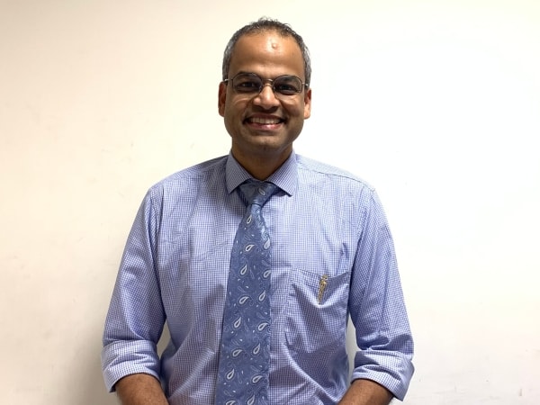 dr-yogeesh-d-kamat-about